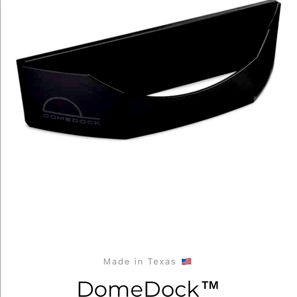 Dome dock hat holder